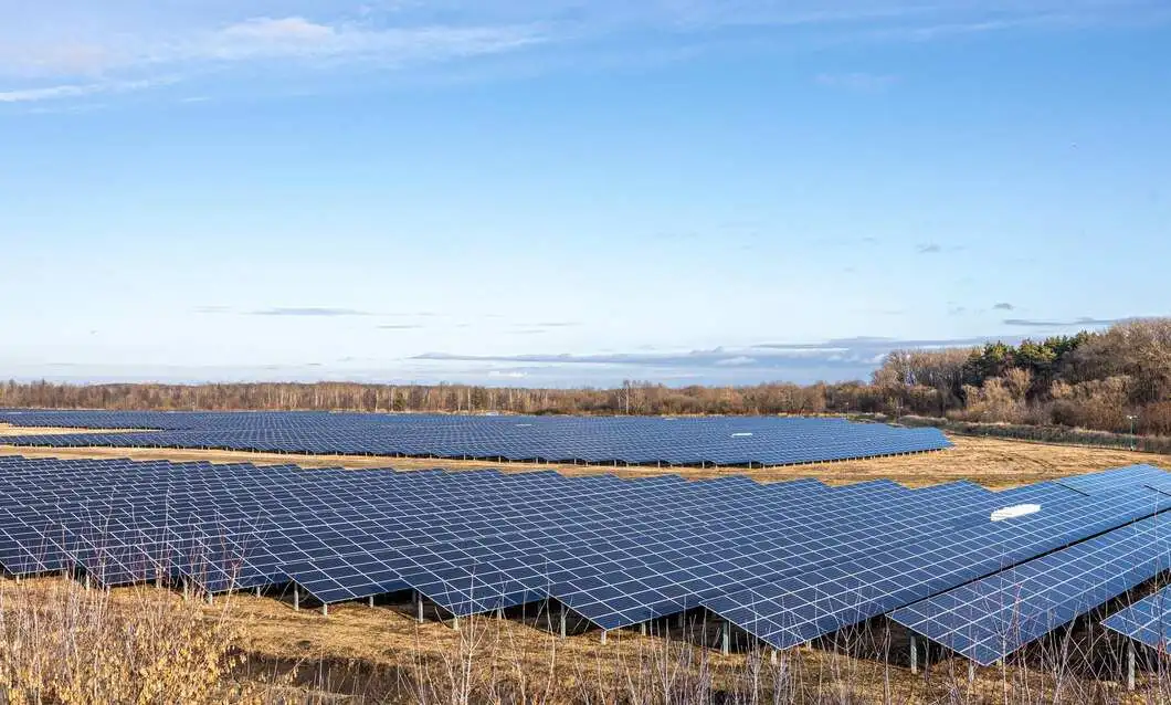 Comunele județului dar și instituțiile investesc în energia regenerabilă!