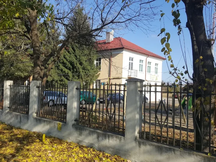 Șapte școli din județ își pierd personalitatea juridică prin reorganizare!
