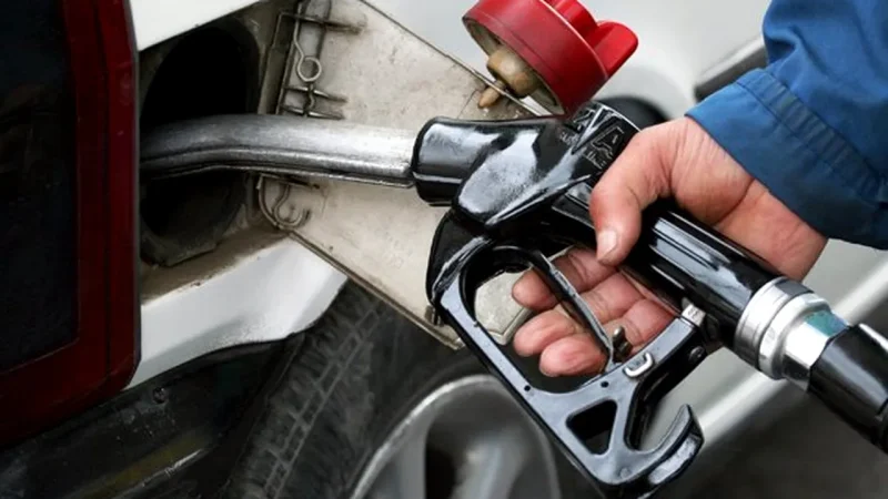 Alertă la pompă de la 1 iulie: Motorina se scumpește peste noapte dacă Guvernul elimină reducerea accizei