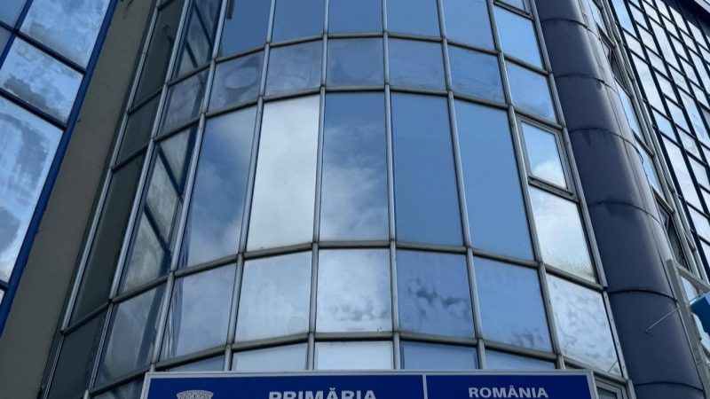 Primaria Bacău trece prin filtre OUG 7/2026: Lucian Stanciu Viziteu propune radierea a 40% din posturi, fără concedieri în rândul angajaților actuali