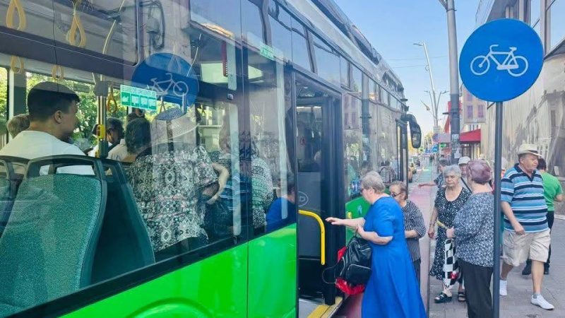 Administrația promite ca în două luni avem autobuze electrice pe trasee. Mai e nevoie de șoferi…