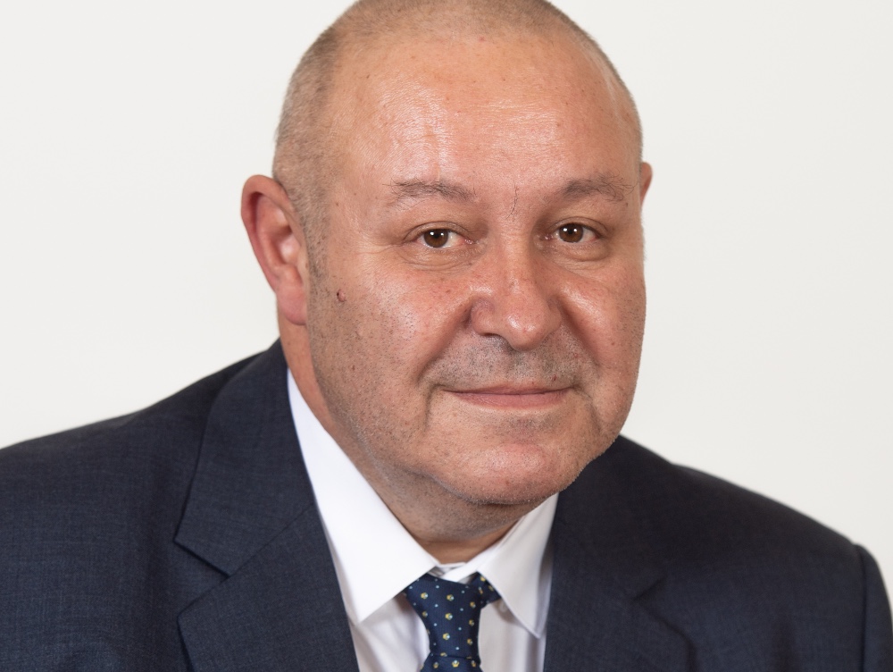 Senatorul băcăuan Daniel Fenechiu anunță un nou Congres PNL la sfârșitul verii, după blocajul din instanță