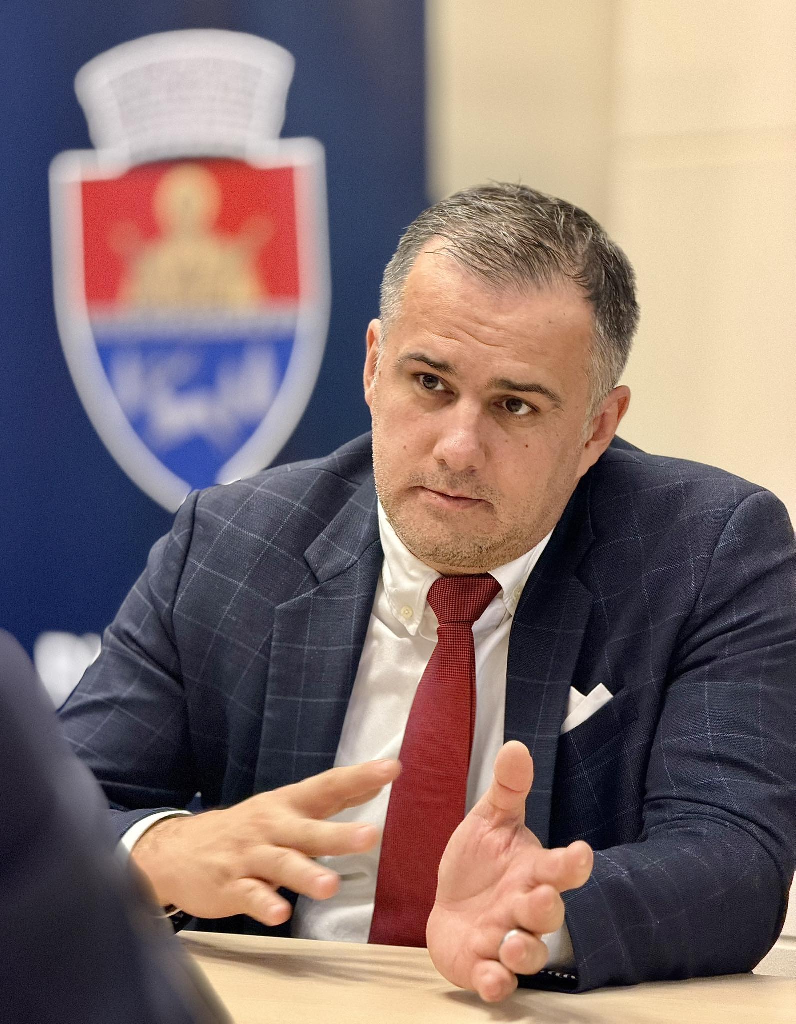 Viziteu, atac la PNL Bacău după schimbarea de la șefia Inspectoratului Școlar: „Negociază posturi în educație”