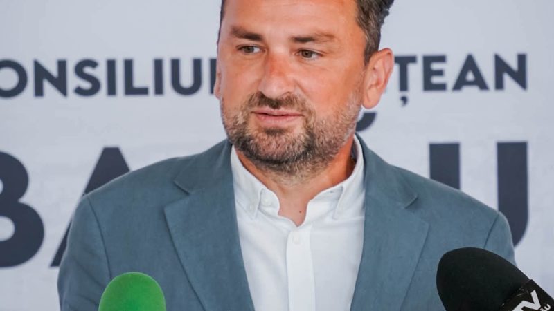 Deputatul PSD, Adrian Popa, a câștigat șefia CAS Bacău, dar nu renunță la Parlament. Parlamentarul vrea postul „la păstrare” până la finalul mandatului