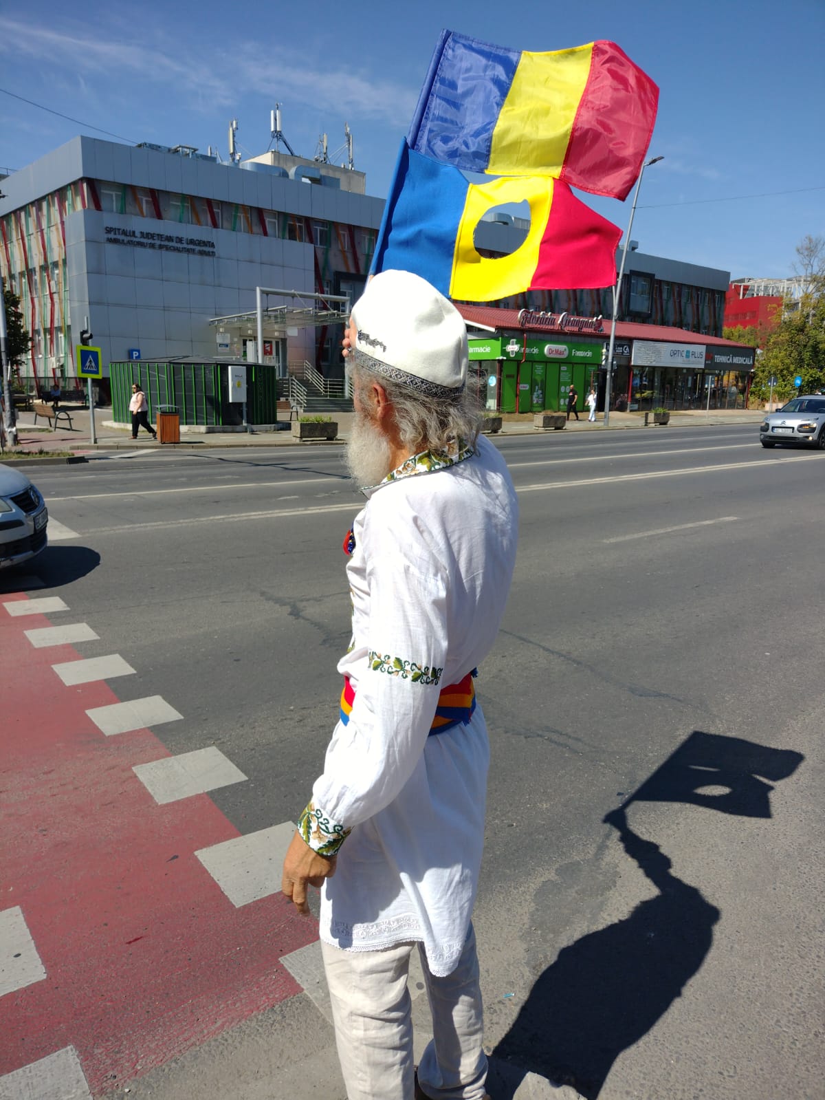 POZA ZILEI: Trecutul, prins la intersecția de la Tic-Tac