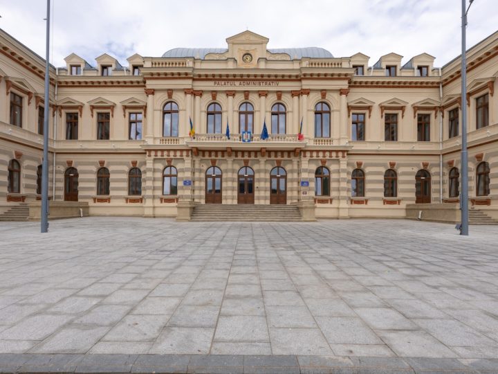 Prefectura Bacău atacă, târziu și cu argumente discutabile, hotărârea C.L. Moinești de demitere a dr. Adrian Cotârleț