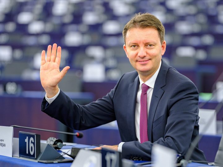 Siegfried Mureșan acceptă propunerea de a deveni premier: „Accept propunerea făcută de președintele României”