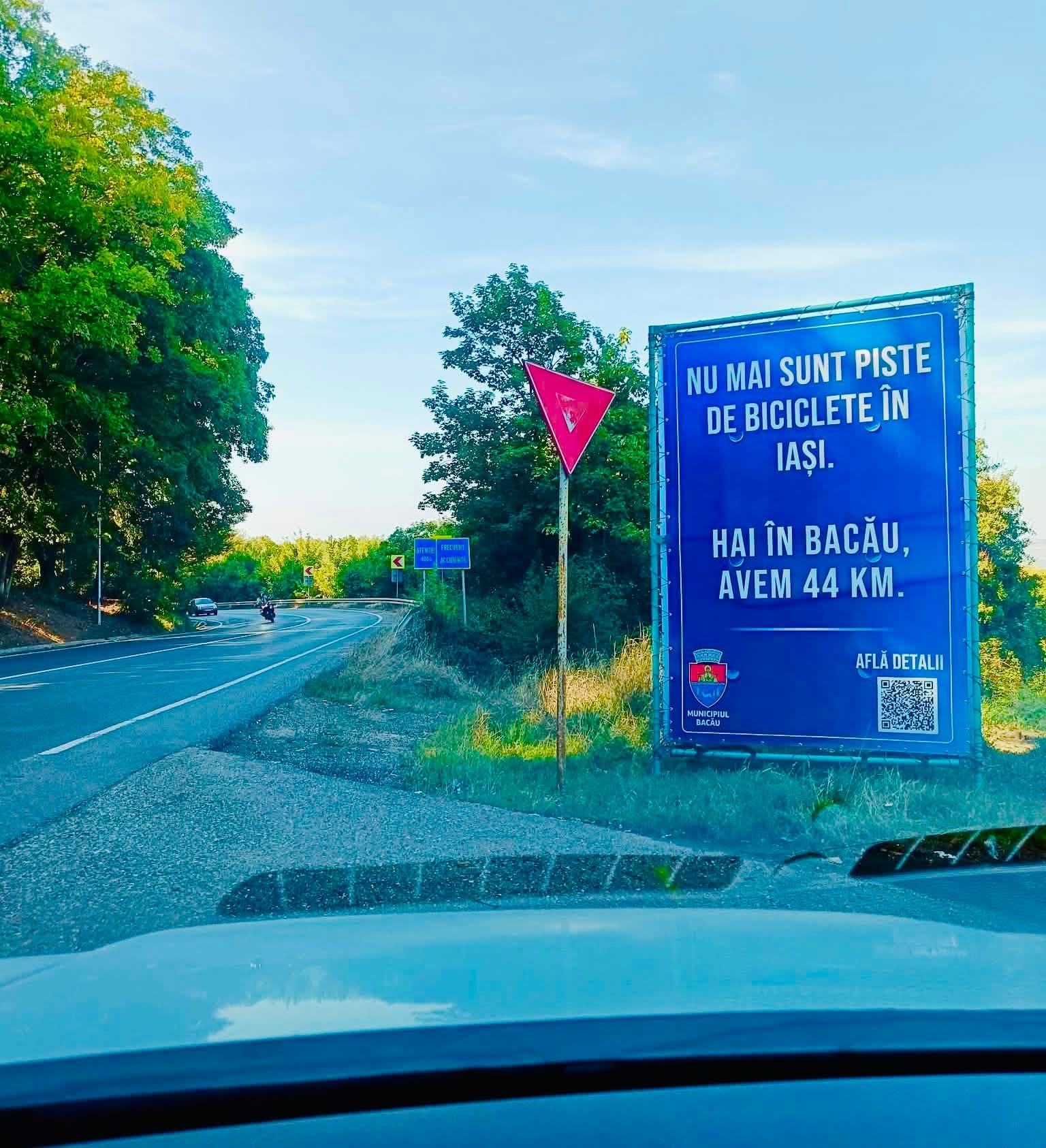 Bacăul, promovat la intrările în Iași. „Am făcut-o intenționat!”, spune primarul Viziteu