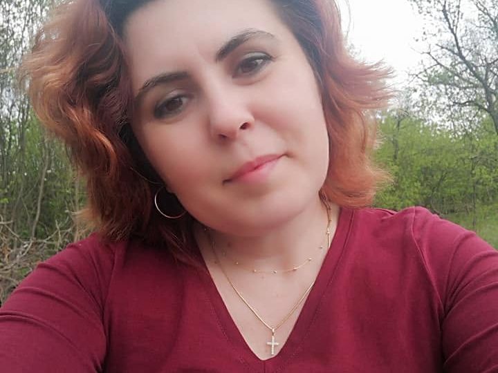 Adriana Măcincă, directoarea Colegiului Alecsandri: ”Școala nu este o scenă de etalare a modei. Numai chiulangii nu doresc purtarea uniformei”. Ce zice Consiliul Elevilor din Bacău