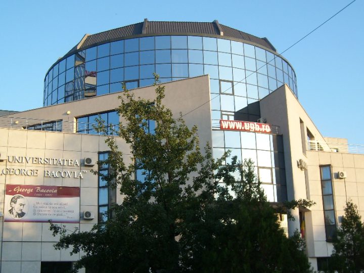 Universitatea „G. Bacovia” așteaptă autorizarea ARACIS pentru Asistență Medicală Generală. Programul ar putea începe în 2027
