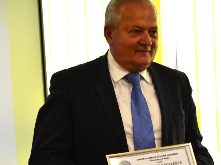 Prof. univ. Adrian Cotîrleț, a reprezentat experiența chirurgicală a Spitalului Municipal de Urgență Moinești la Conferința Academică a Oamenilor de Știință