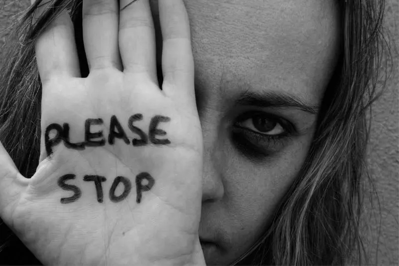 Peste 4.200 de intervenții și 917 ordine de protecție. Dimensiunea violenței domestice în județul Bacău anul trecut