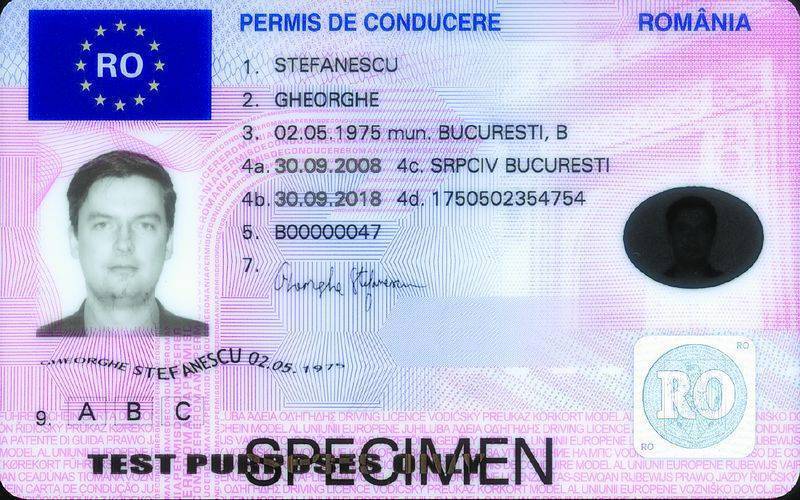 Permisul auto se scumpește de astăzi. Șoferii îl vor putea avea și pe telefon. Noile tarife