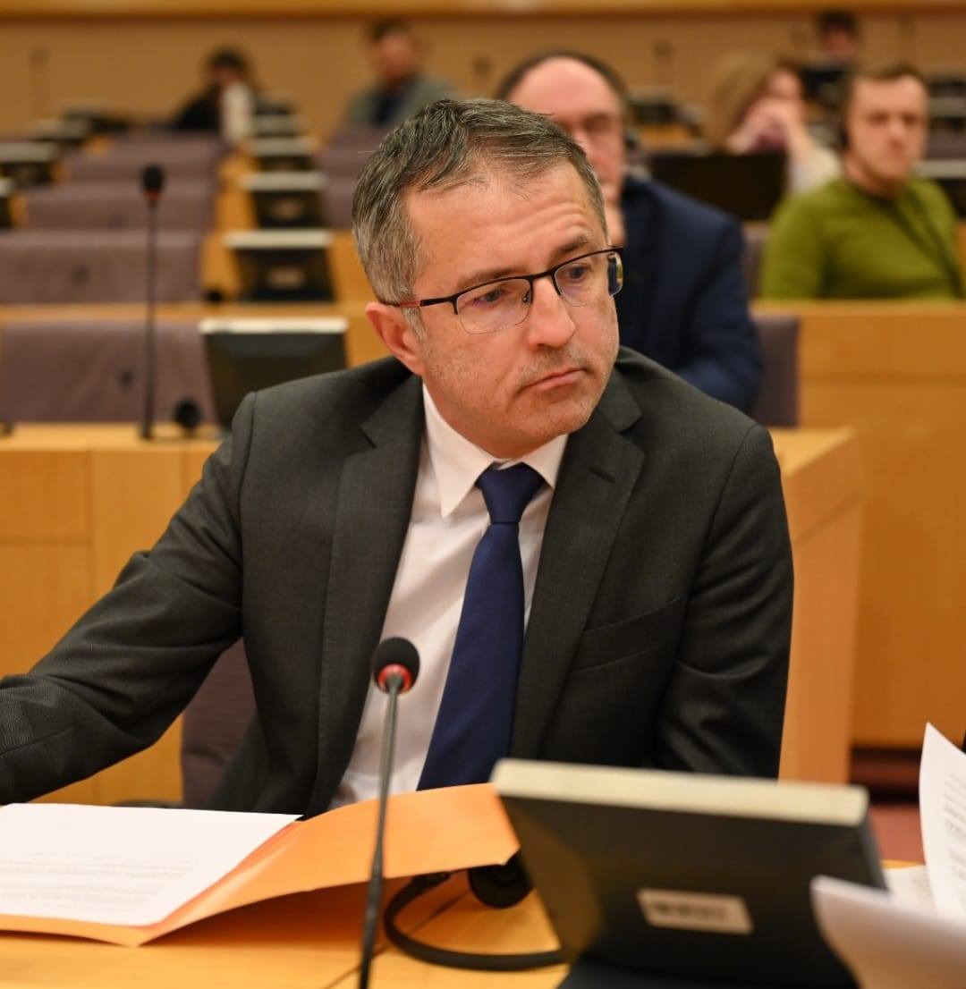 Minune politică: Dragoș Benea a primit misiunea de a reforma administrația României! Marea schimbare începe cu comunele de 1.500 de locuitori