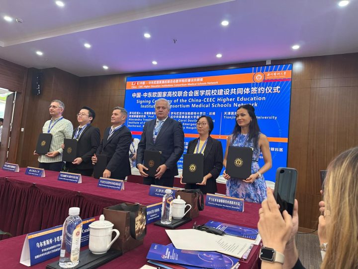 Adrian Cotîrleț, vizită oficială în China: experiența medicală de la Moinești, prezentată în cadrul unei reuniuni internaționale. Noi perspective ă pentru Spitalul din Moinești